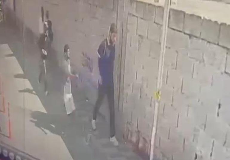 Mersin’de şaşırtan olay: Sprey ile 250 bin dolarlık gasp güvenlik kamerasında