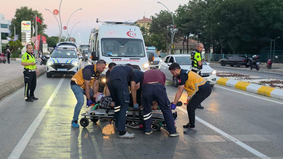 Edirne’de Motosiklet Kazası: 1 Yaralı