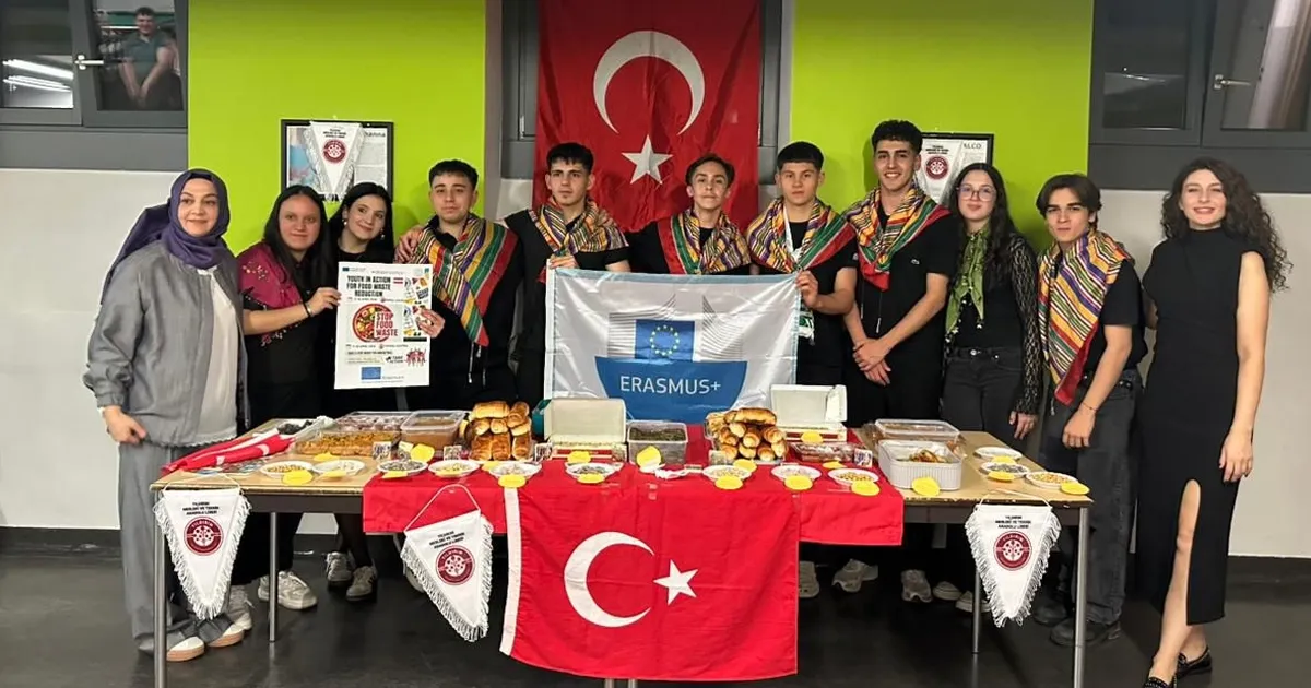 Bursa’da Yıldırım Ticaret MTAL, öğrencileri geleceğin mesleklerine hazırlıyor Bursada yildirim ticaret mtal ogrencileri gelecegin mesleklerine hazirliyor L2MzJ92G