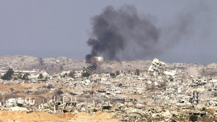 İsrail ordusu Gazze’de bir camiyi bombaladı Haber gorseli