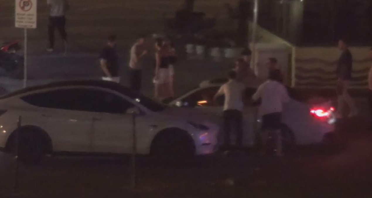 Silivri’de eğlence kulübü çıkışında kadın kavgası Img